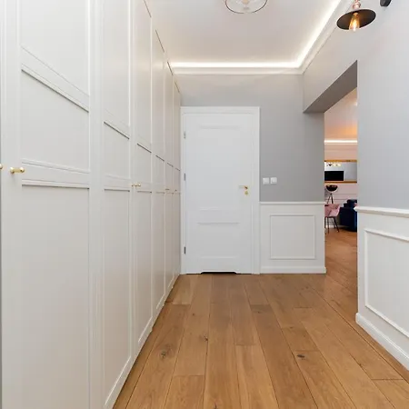 Osiedle Bajkowe Apartment By Renters דירה *